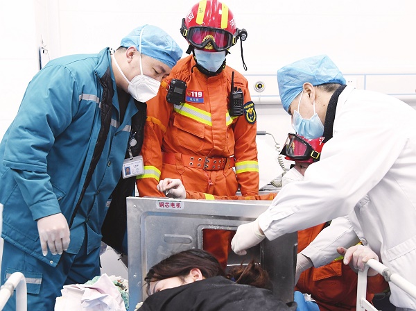 "119""120"联手8分钟实现"人机分离"|119|河南省|河区_新浪新闻