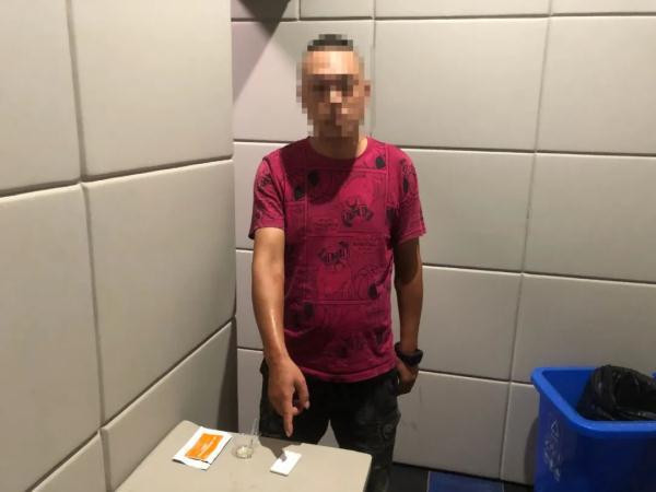 学校门口醉驾、寻衅滋事，水富一男子被行政拘留休闲区蓝鸢梦想 - Www.slyday.coM