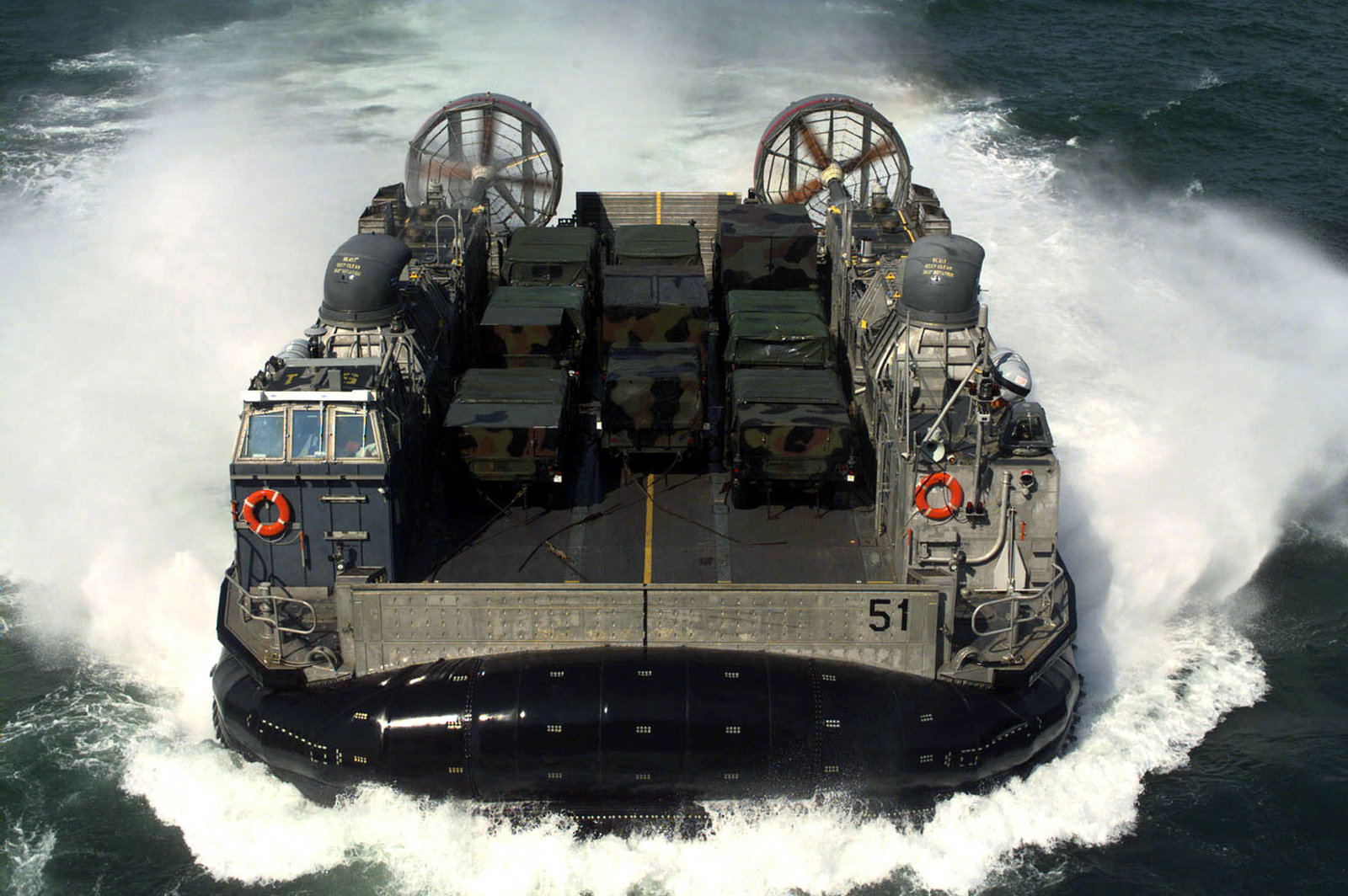 新型气垫登陆艇列装但却存在不少技术问题为何美军执意为之