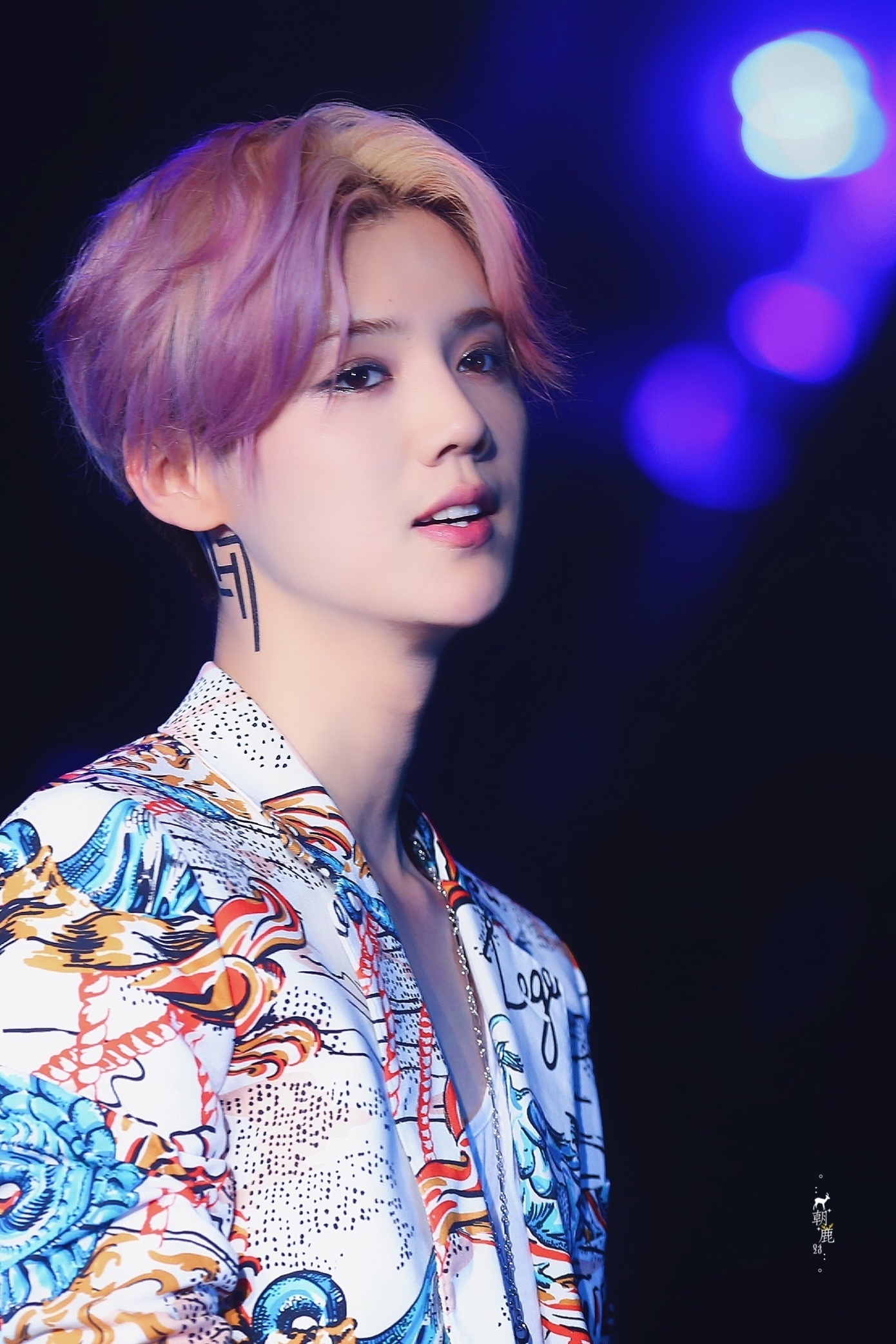 鹿晗的这些出圈绝美神图,真的不是粉丝也舍不得删啊