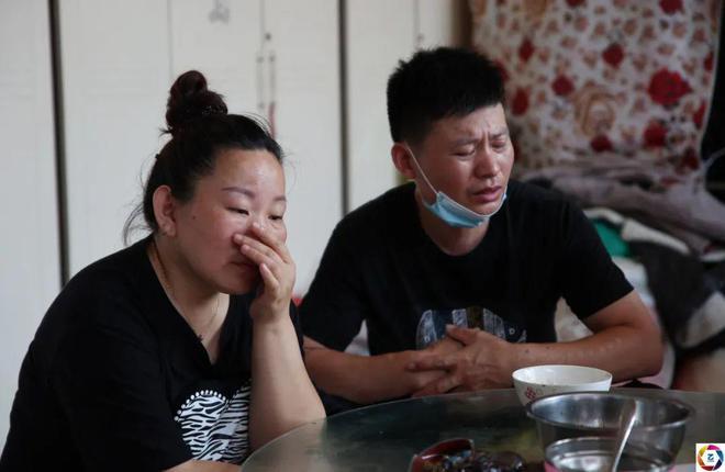 13岁女孩突患血癌危在旦夕,后妈不离不弃,称:没有她家就不完整休闲区蓝鸢梦想 - Www.slyday.coM 13岁女孩突患血癌危在旦夕,后妈不离不弃,称:没有她家就不完整休闲区蓝鸢梦想 - Www.slyday.coM