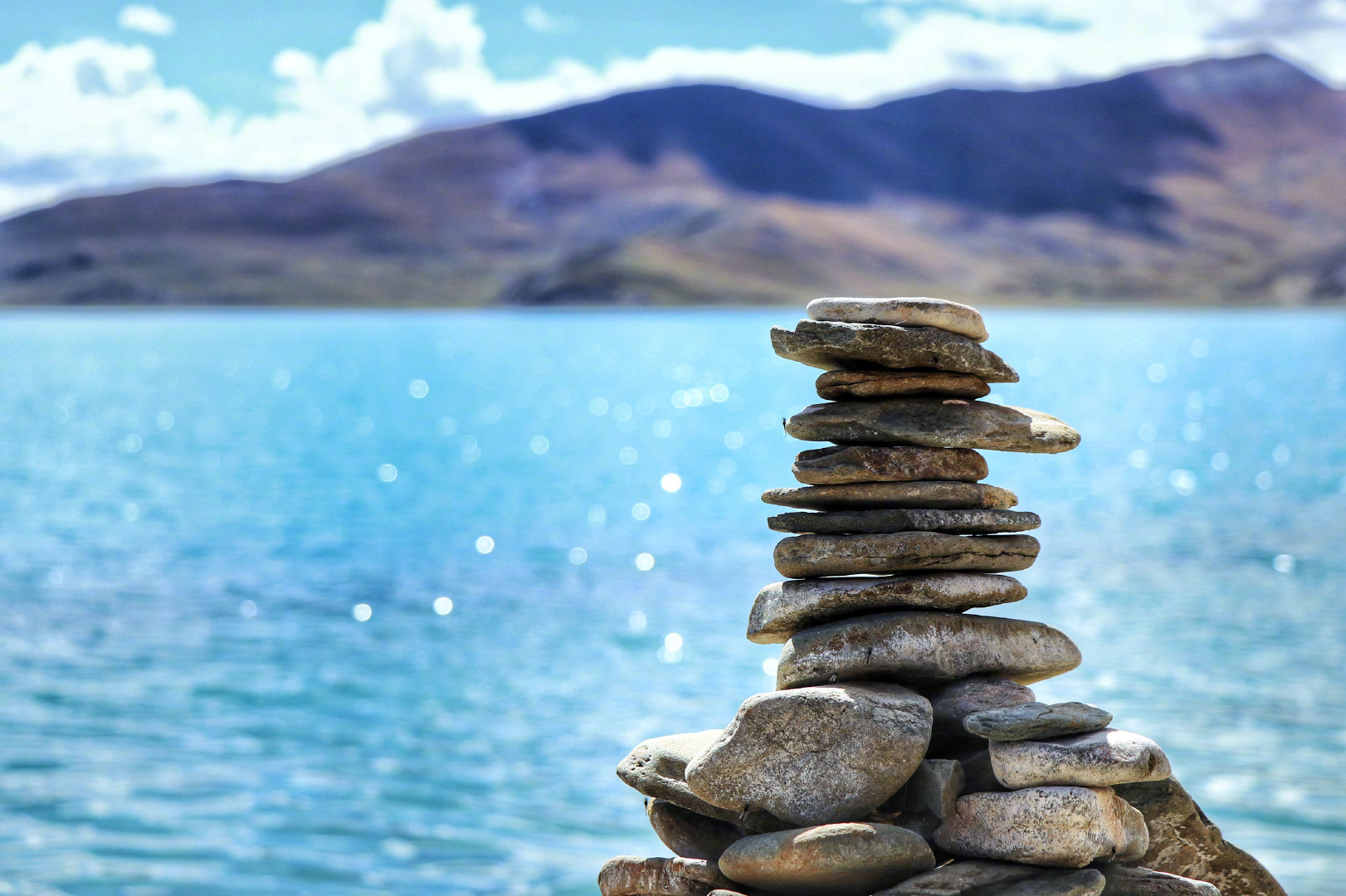 八月份两个人去西藏旅行玩五天时有没有推荐的民宿供选择？