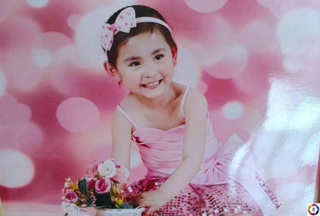 13岁女孩突患血癌危在旦夕,后妈不离不弃,称:没有她家就不完整休闲区蓝鸢梦想 - Www.slyday.coM 13岁女孩突患血癌危在旦夕,后妈不离不弃,称:没有她家就不完整休闲区蓝鸢梦想 - Www.slyday.coM