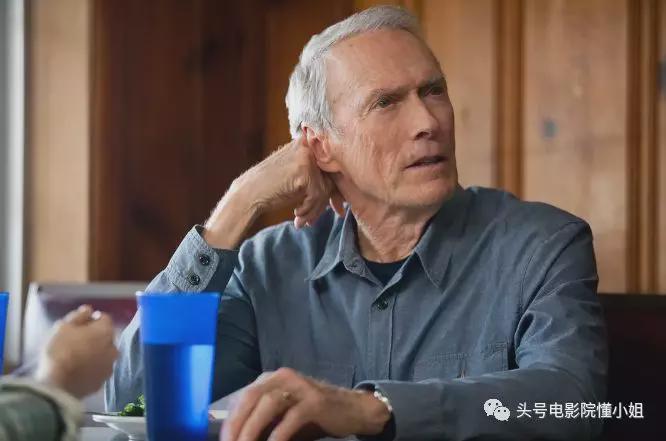 好莱坞传奇，91岁生日快乐！90岁仍在自导自演，新片又演牛仔休闲区蓝鸢梦想 - Www.slyday.coM