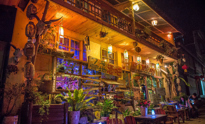 磨西古镇历史悠久尽管岁月沧桑