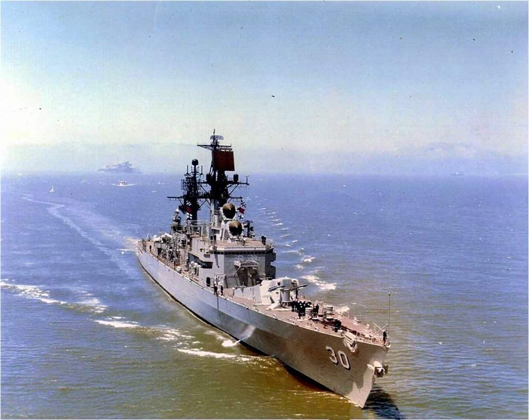 uss horne (cg-30)美国海军贝尔纳普级导弹巡洋舰霍恩号_高清图集