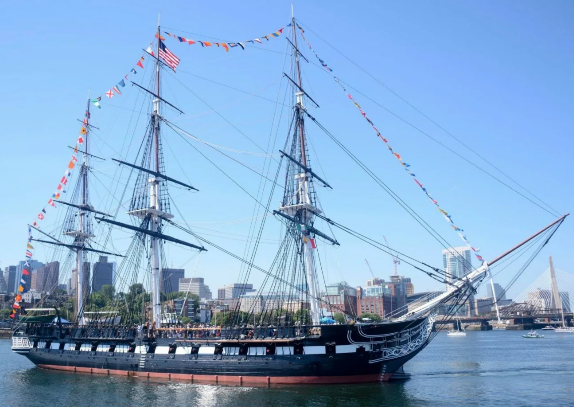 宪法号风帆护卫舰再度启航参与海战已200年是美建国精神体现