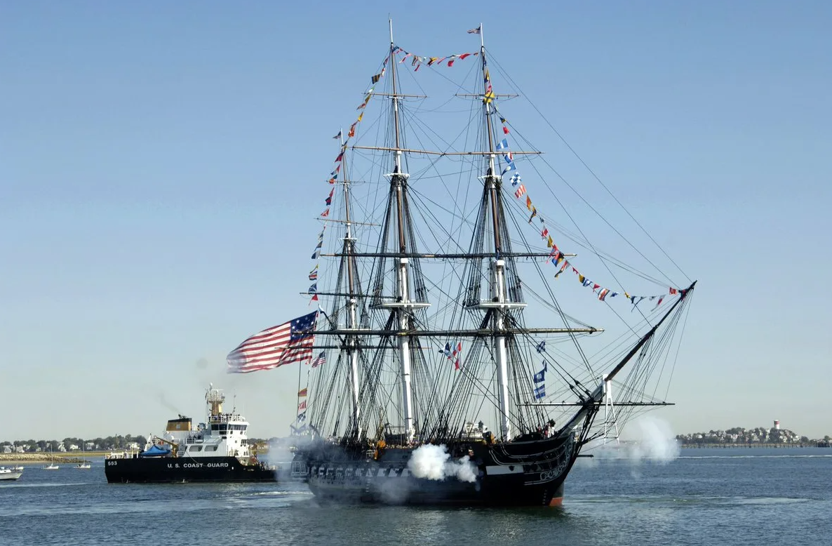 宪法号风帆护卫舰再度启航参与海战已200年是美建国精神体现
