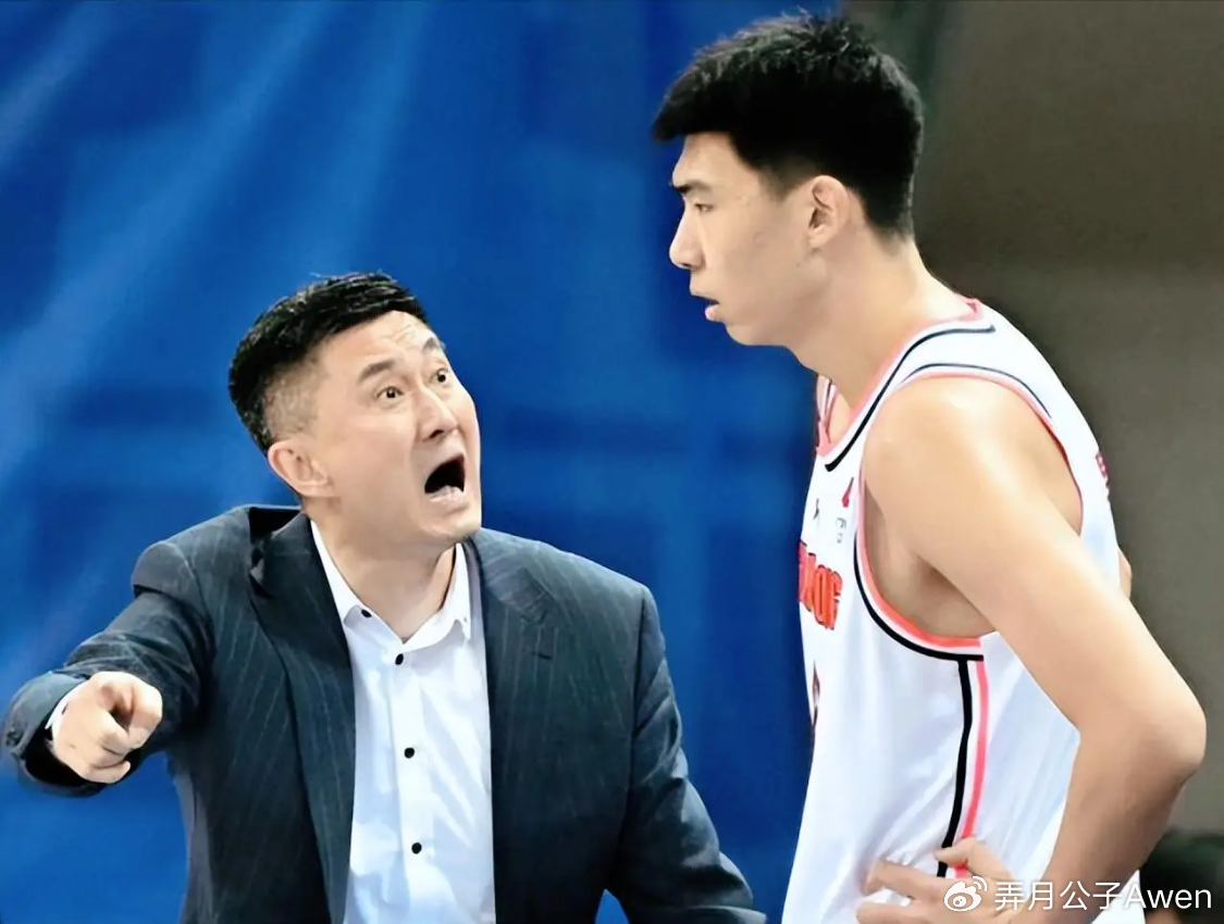 第二个徐昕？一犯错立马被杜锋换下，球迷：很难在广东打出来