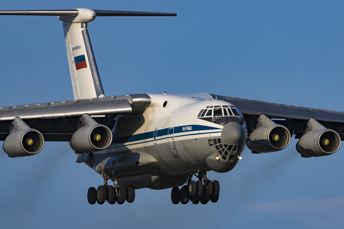 衍生机型众多俄罗斯军备出口明星这款运输机实力非凡