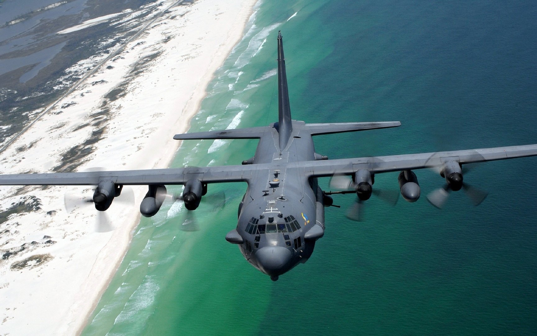 ac130空中炮艇,集中对付地面目标,被称作死亡天使!|武器_新浪新闻