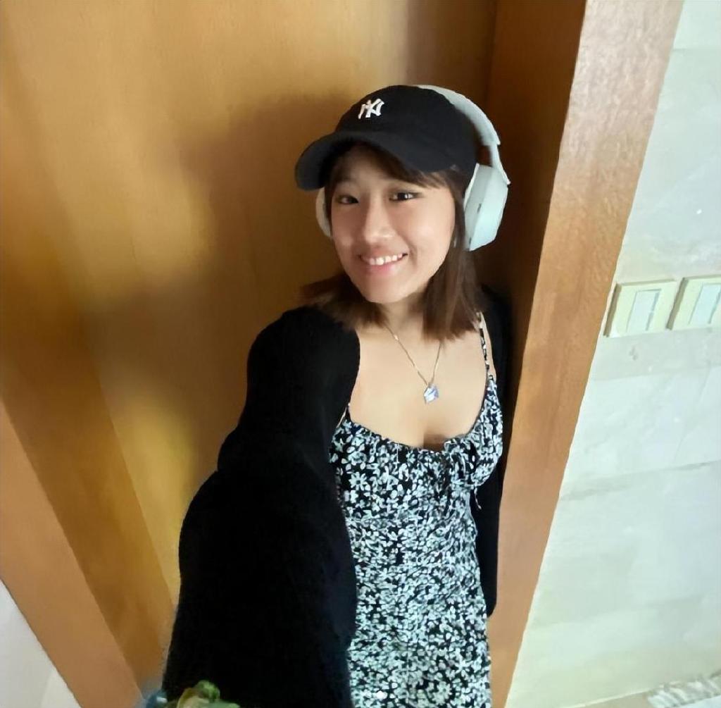 17岁梧桐妹出境,颜值身材都不错,贾静雯的大宝贝休闲区蓝鸢梦想 - Www.slyday.coM 17岁梧桐妹出境,颜值身材都不错,贾静雯的大宝贝休闲区蓝鸢梦想 - Www.slyday.coM