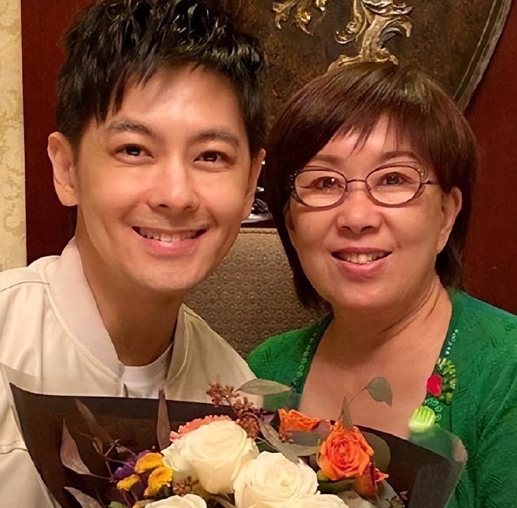 林志颖后援会送“救命恩人”物资:每位施救者都有份,大家很开心休闲区蓝鸢梦想 - Www.slyday.coM 林志颖后援会送“救命恩人”物资:每位施救者都有份,大家很开心休闲区蓝鸢梦想 - Www.slyday.coM