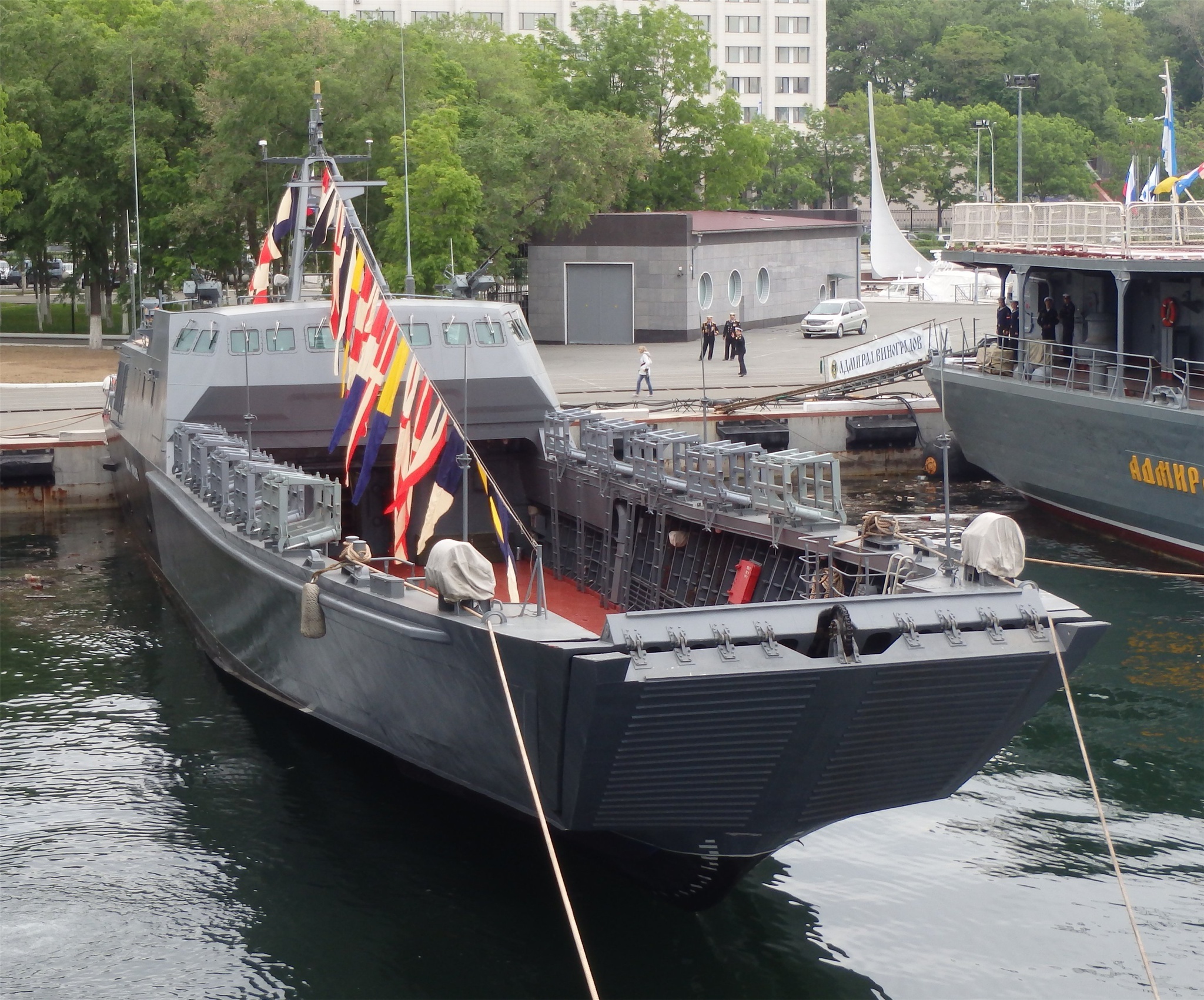 俄罗斯海军21820型万登陆艇