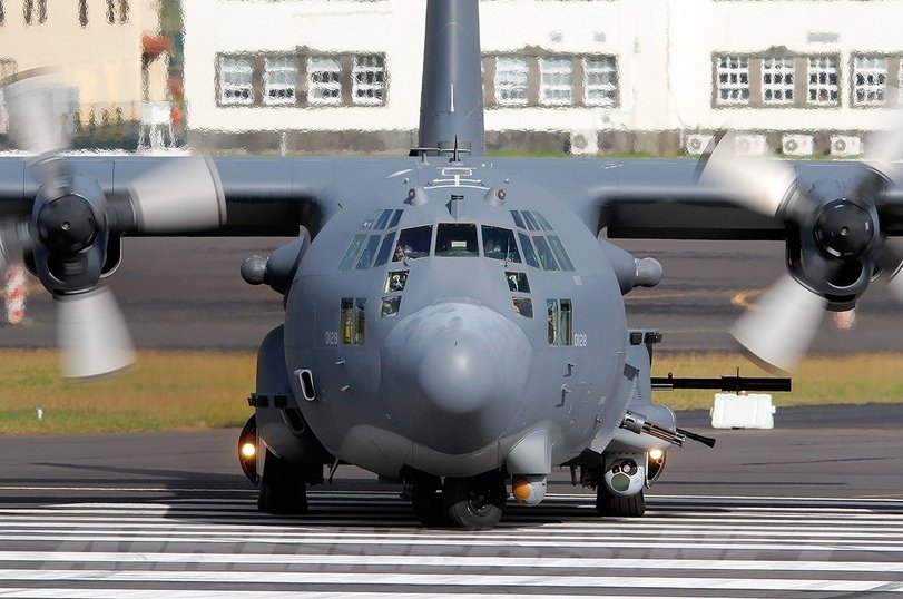 ac130空中炮艇,集中对付地面目标,被称作死亡天使!|武器_新浪新闻