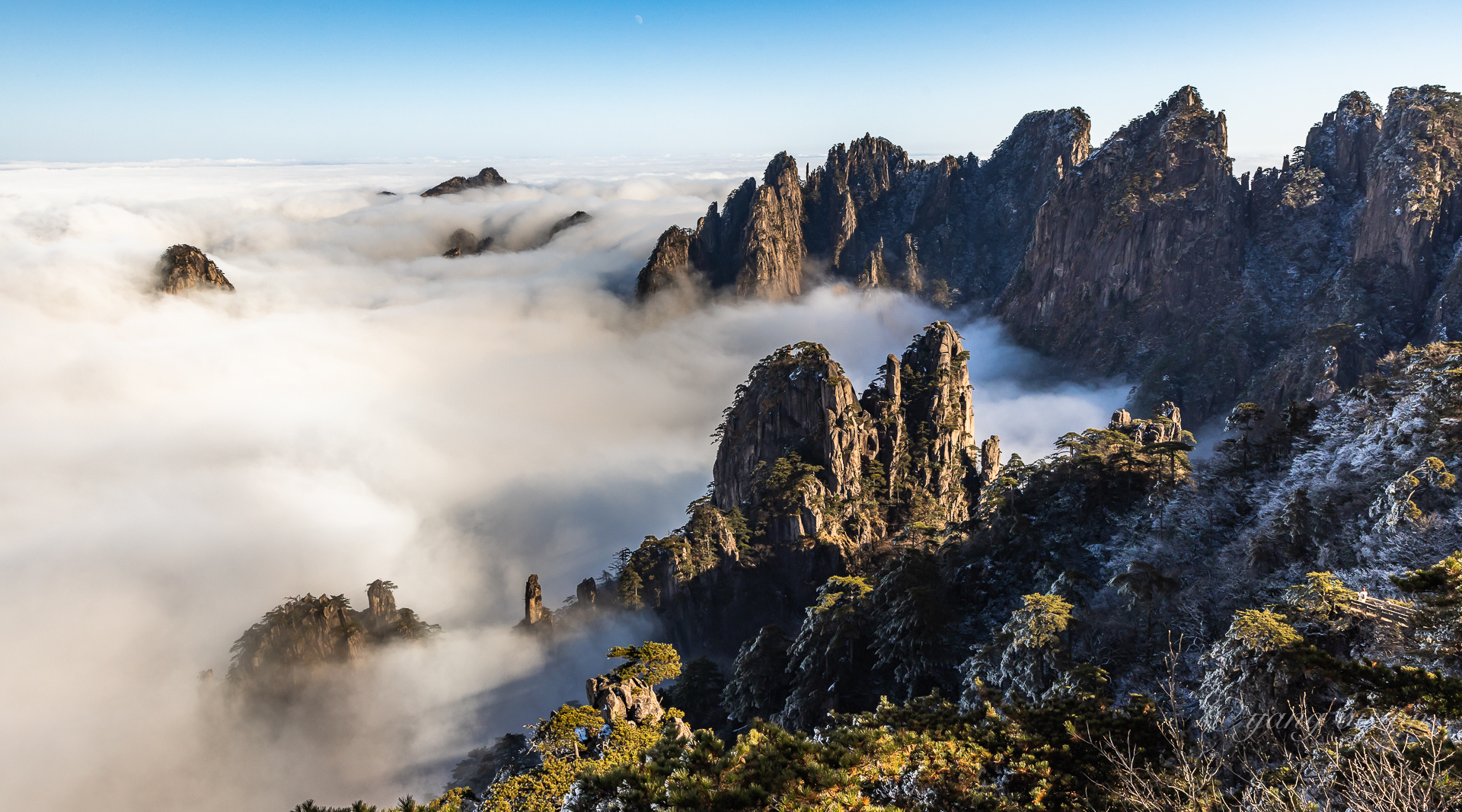 雪后黄山云海壮丽北海