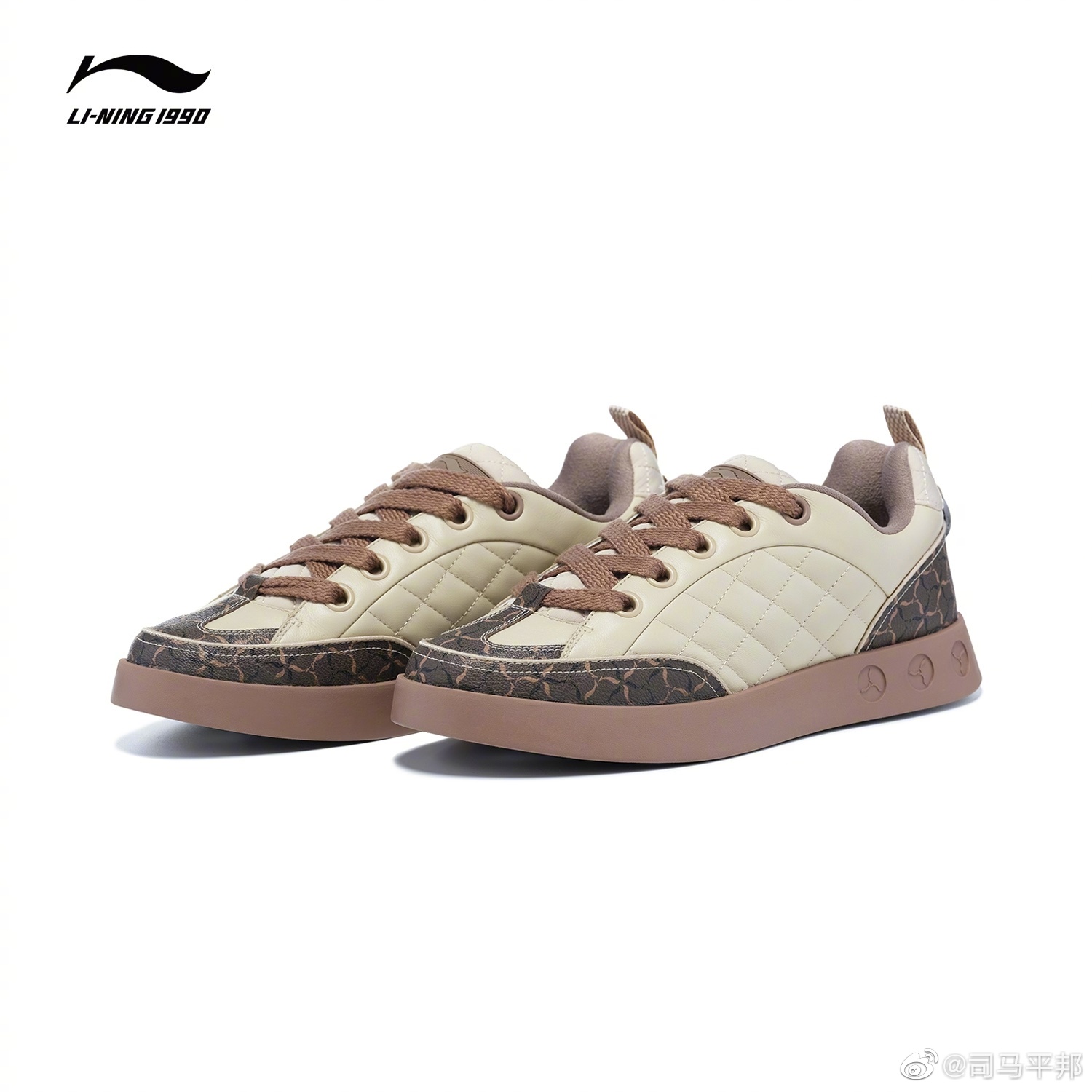 中国的骄傲，LI-NING 1990（李宁1990），彻底打败了阿迪耐克__财经头条