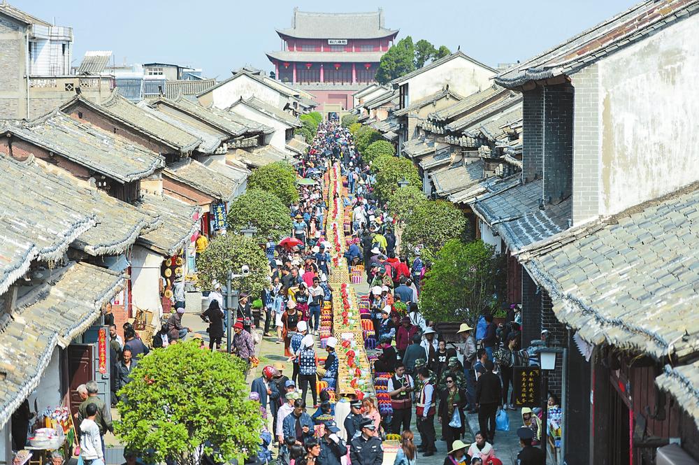 南诏养生长街宴巍山古城全景 本版图片均为供图大仓镇苍鹭谷田园综合