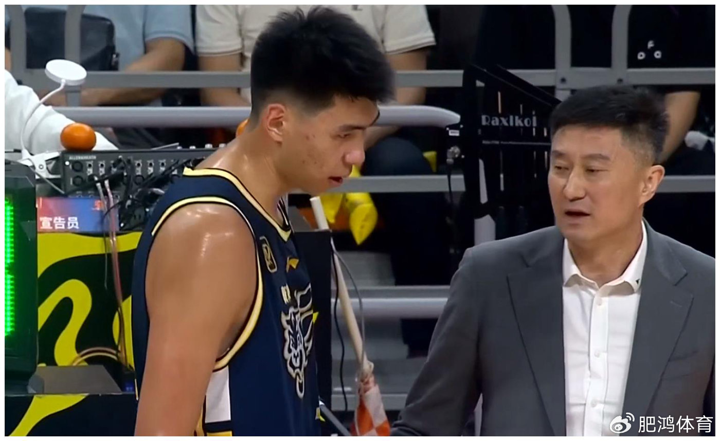 终于上位了!男篮“空间型内线”打服杜锋,保送广东队重返总决赛|中锋|三分球|徐昕|徐杰|胡明轩_新浪体育_新浪新闻