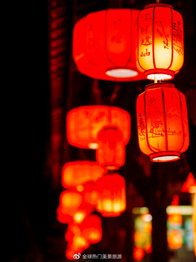 成都锦里夜景·大红灯笼高高挂·每天喜庆像过年!