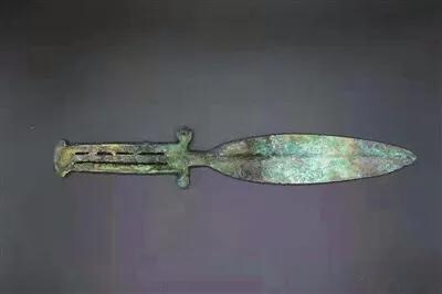 山西发现商代贵族墓葬 出土的特殊形制青铜短剑为国内首次发现休闲区蓝鸢梦想 - Www.slyday.coM