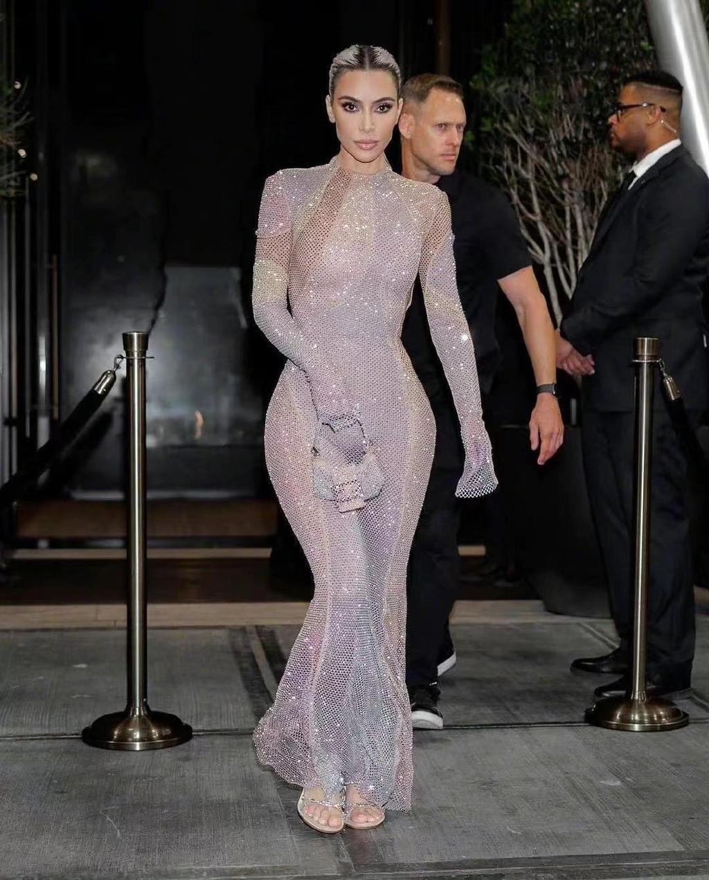 金卡戴珊的那些惊艳性感风穿搭