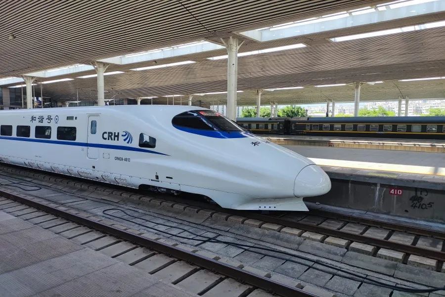 运营速度为250km/h人机工程和节能环保等世界优选技术高速制动技术