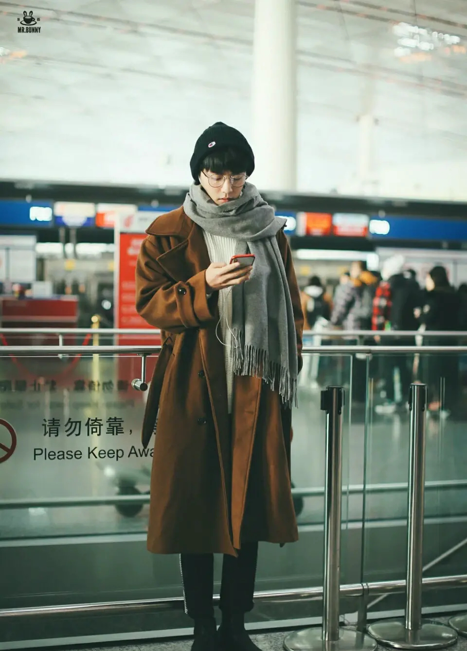 肖战的穿搭超有型 分享一波 俗话说得好 人靠衣装 马靠鞍