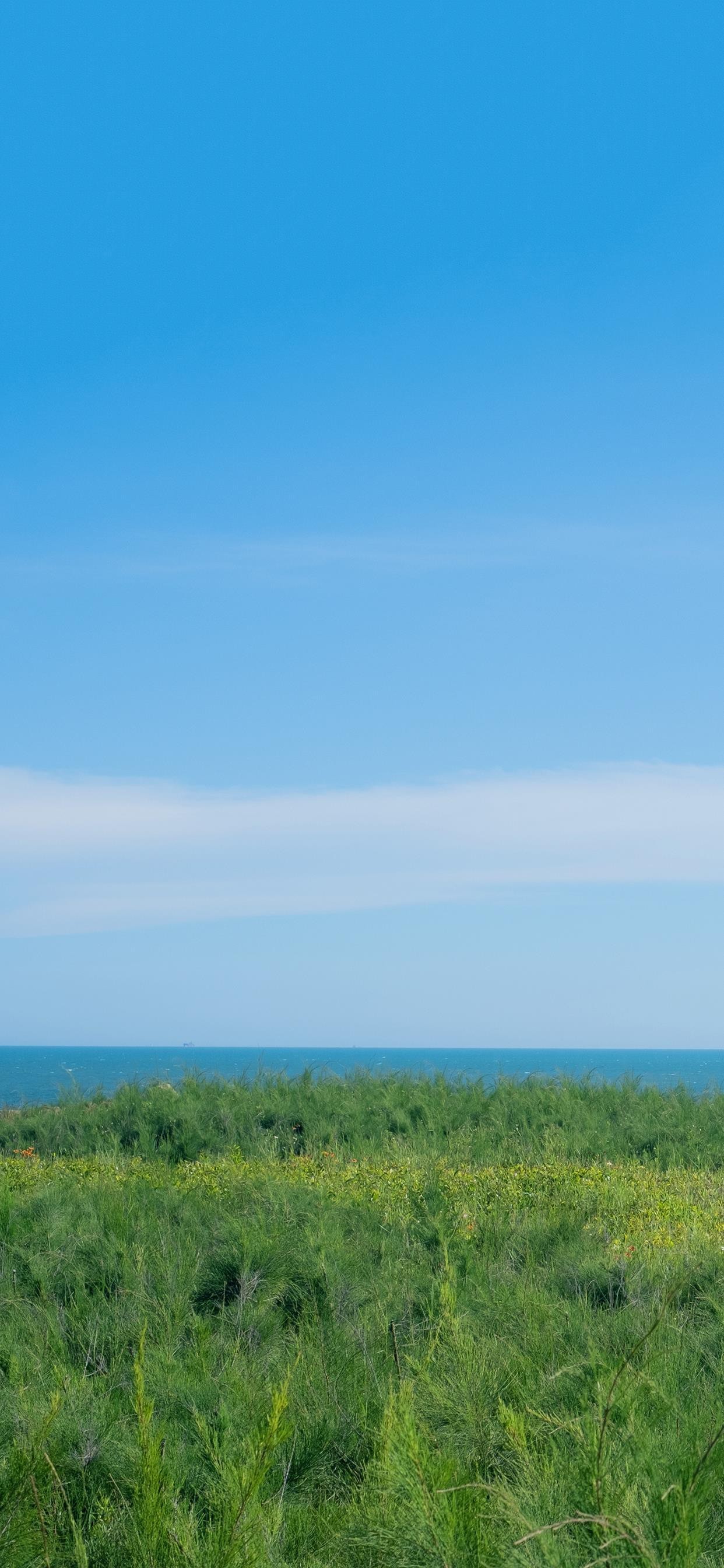 蓝色天空风景壁纸