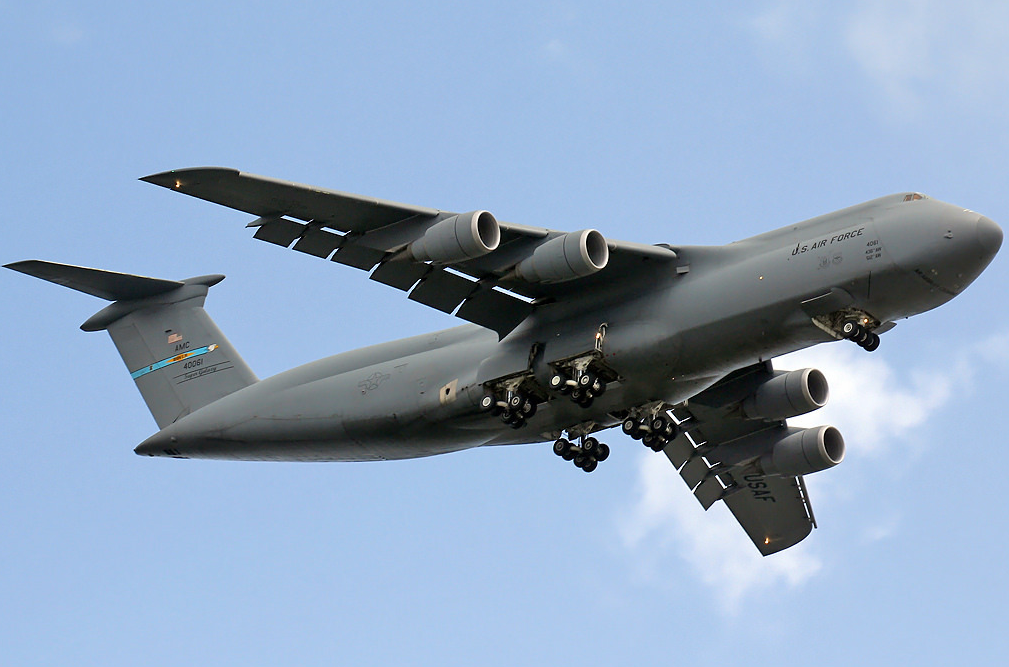 c-5运输机,美军空中运输主力之一,实力强悍!