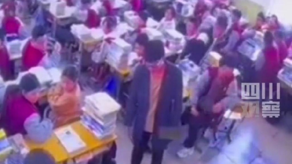 尴尬!著名作家:老师体罚学生,属于违法行为,学校法人也得担责|邯郸市|消防救援|河北省|父母|补品_新浪新闻