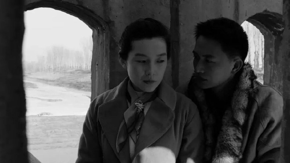 杨福东首个北京机构大展,“香河”于UCCA拉开帷幕|香河|杨福东|影像|杨灏|展览_新浪新闻