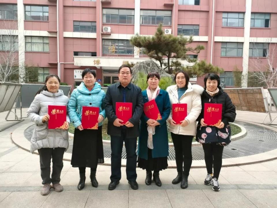 临沂三中师生积极投稿,高三年级先后有十余名师生的稿件被学习强国