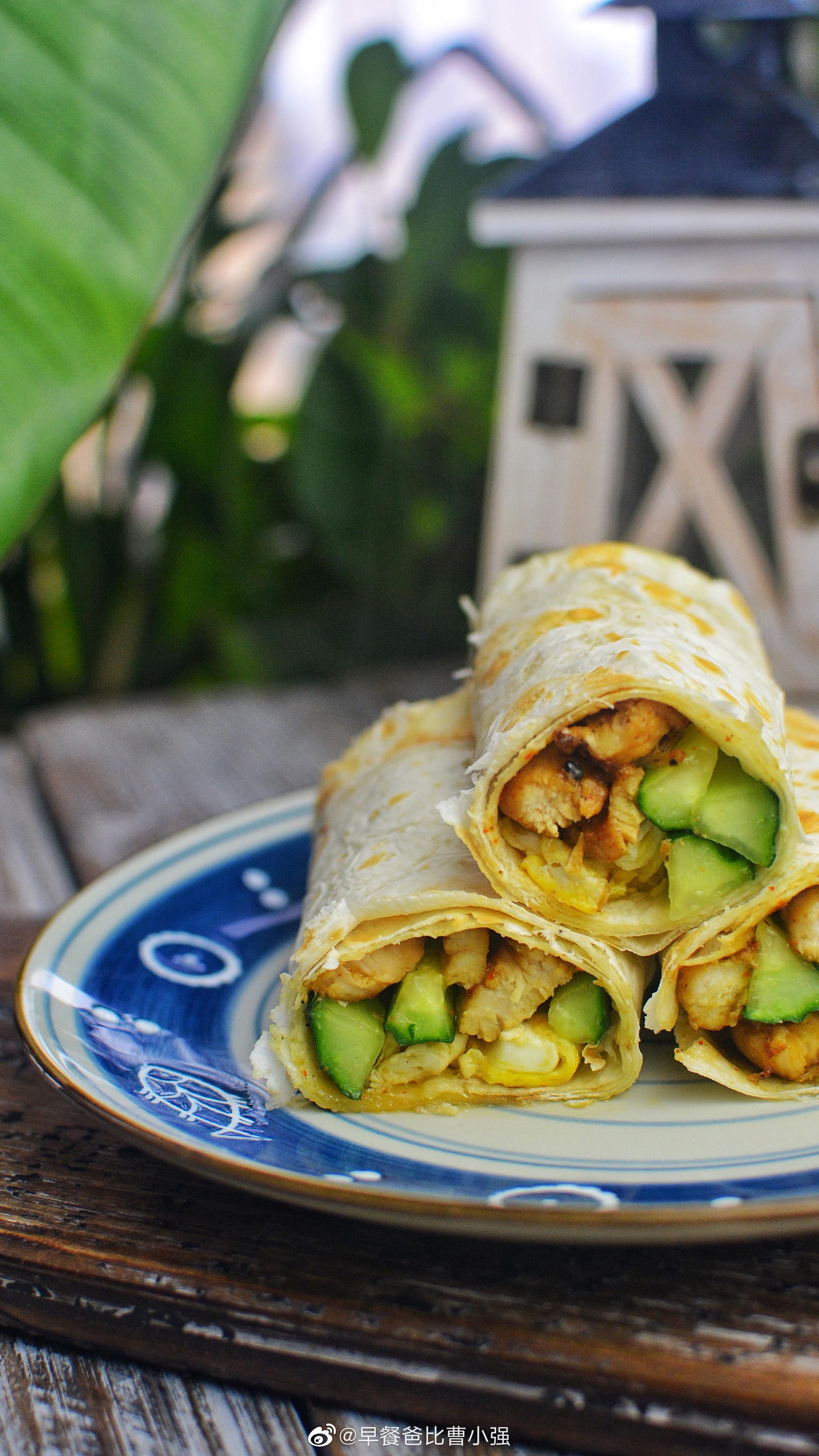 今天早餐鸡肉青瓜鸡蛋卷饼牛奶大家早安 宁波阴天 气温凉爽_高清图集