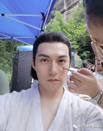 "天涯四美"近况曝光:严屹宽乔振宇搭档新剧,霍建华发福不敢认