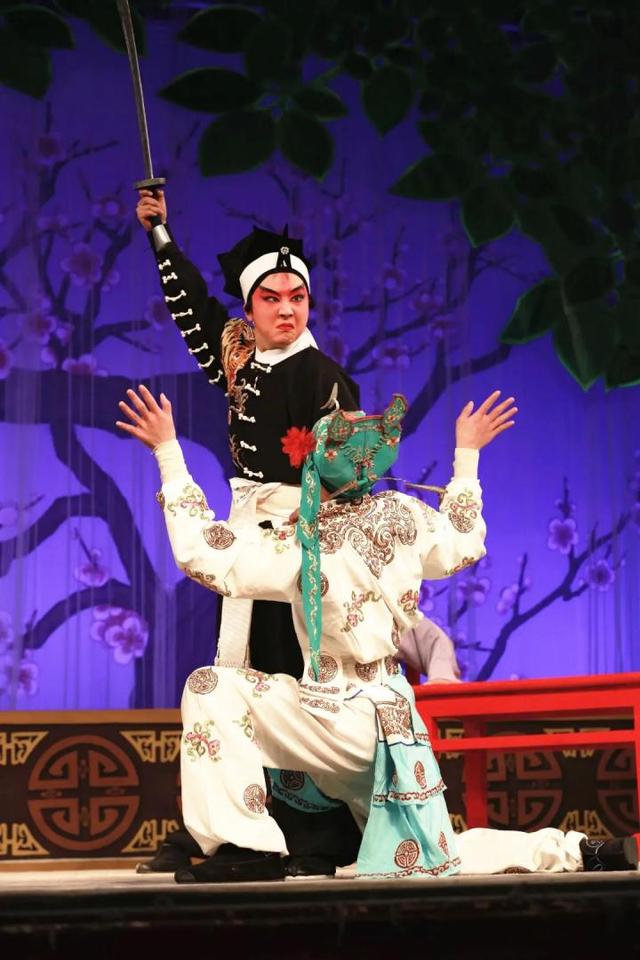 “戏文里的青春”正当时 优秀的剧种与优秀的演员值得拥有都市舞台休闲区蓝鸢梦想 - Www.slyday.coM