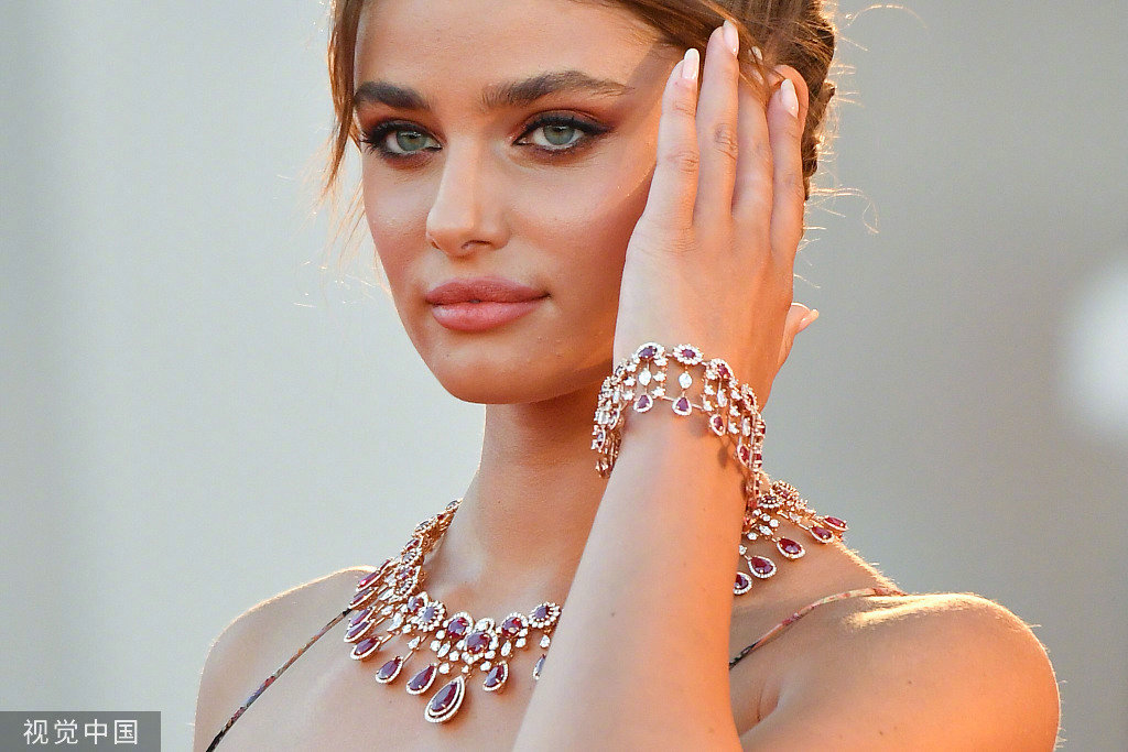 维密天使小泰山taylorhill亮相77届