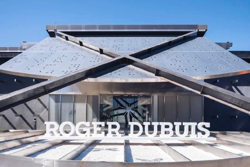 超级震撼加巅峰工艺，这也许是今年最有话题性的表！休闲区蓝鸢梦想 - Www.slyday.coM