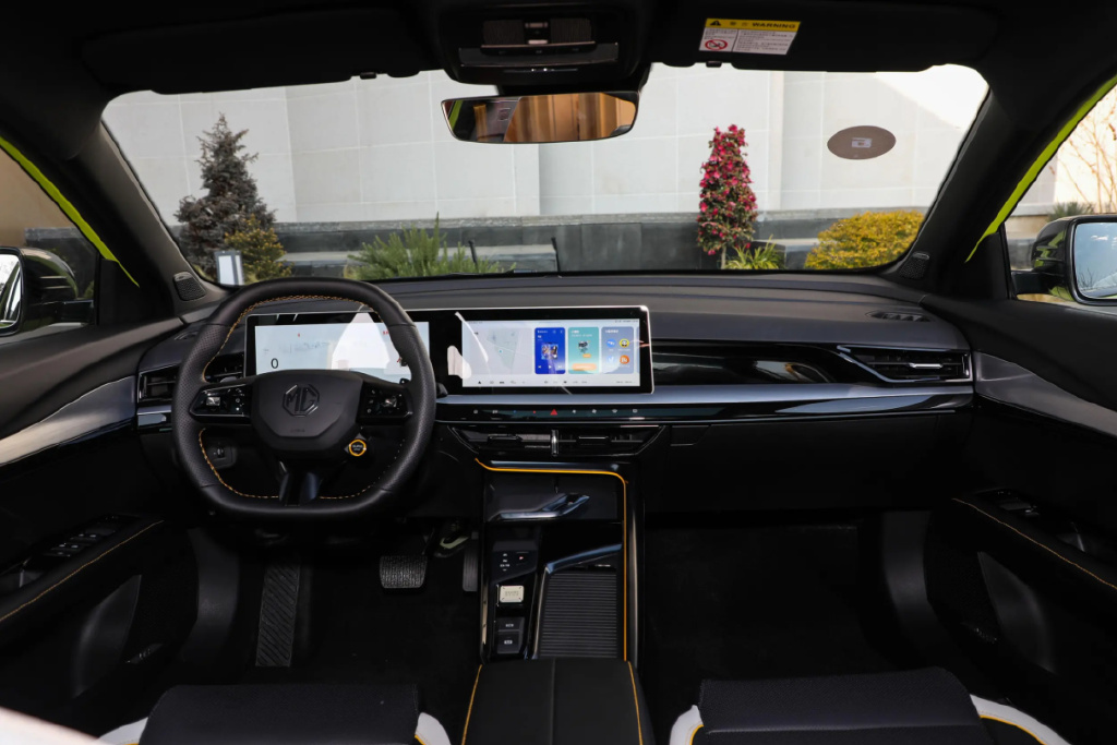 好看、运动、科技，看看这几款10万级自主轿车，确定还要买合资？