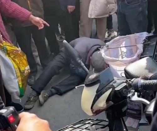 城管围抢73岁老农甘蔗，政府已登门致歉，网友自发帮老人卖甘蔗休闲区蓝鸢梦想 - Www.slyday.coM