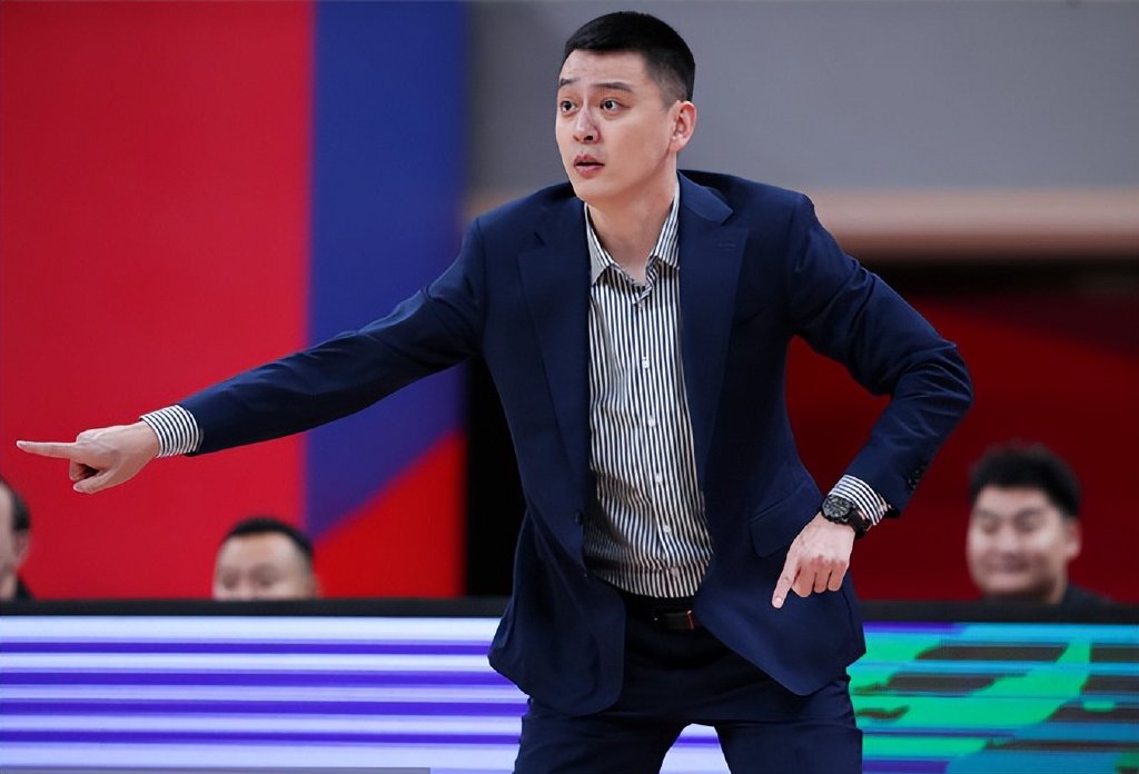 辽宁10分力克广厦,杨鸣三处精妙"微调",彰显冠军教练功力|李晓旭|韩德