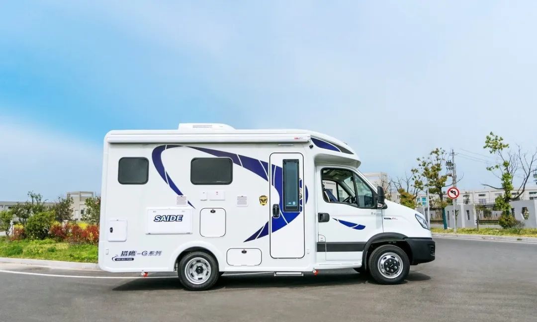 赛德猎鹰2号g系房车t型设计加电动吊床你会选它出行吗