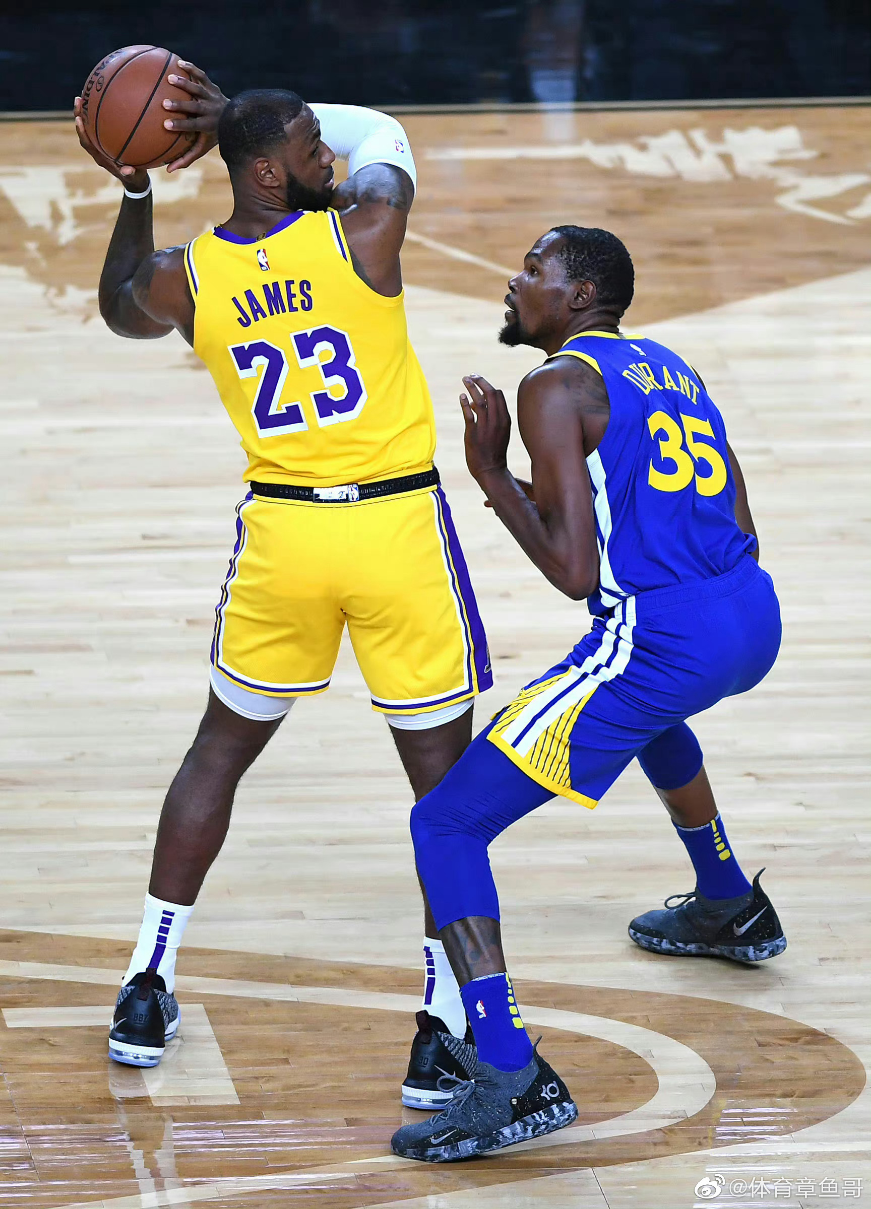 NBA 2021/22: Pierwsze zwycięstwo Los Angeles Lakers w sezonie. Kto ...