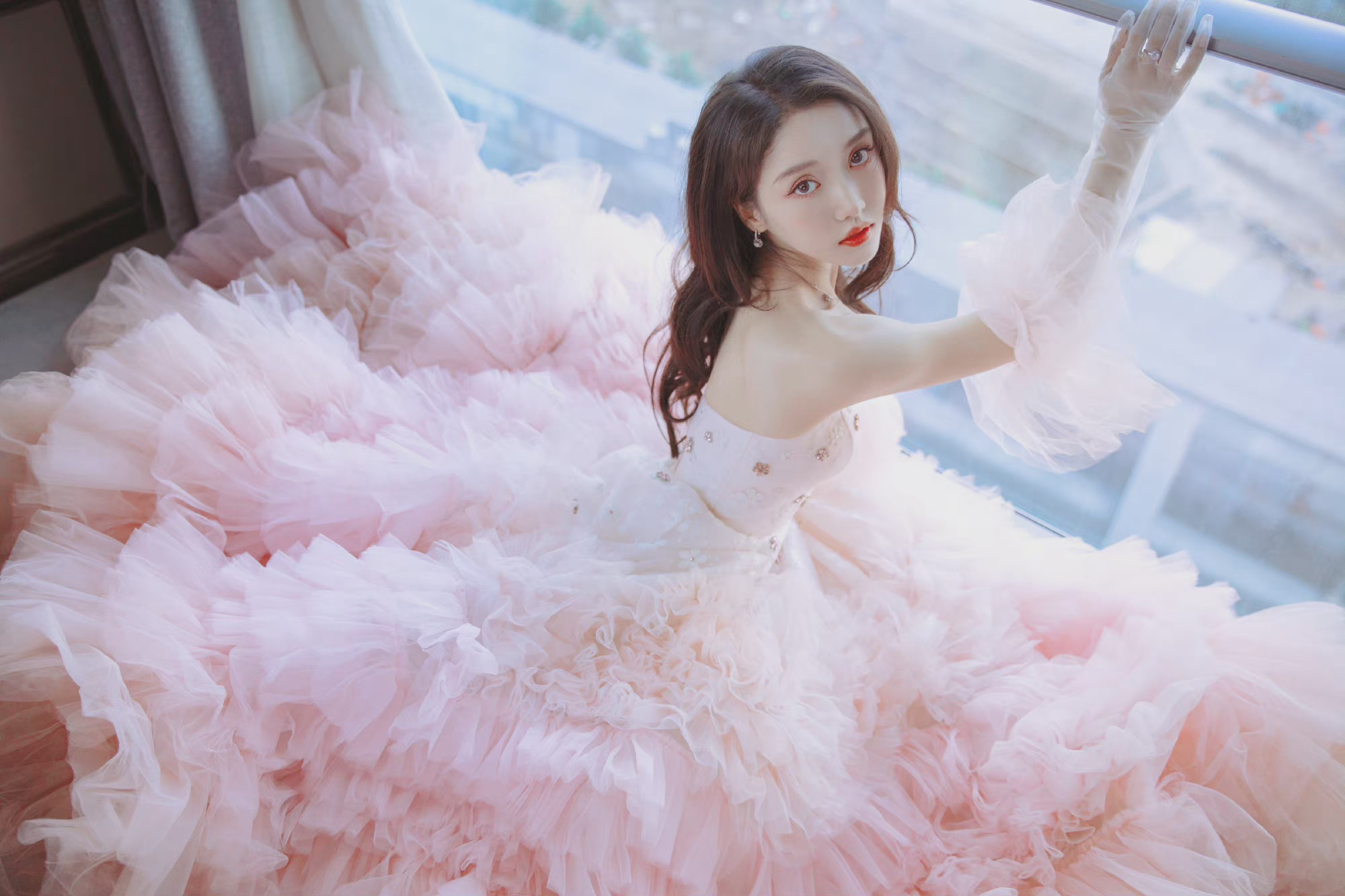 姜贞羽昨晚的精彩挚爱大赏造型也太漂亮了吧_高清图集_新浪网