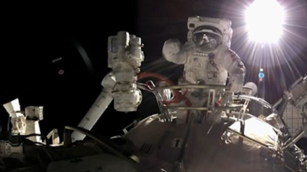 早安丨今天神舟十三号航天员第二次出舱休闲区蓝鸢梦想 - Www.slyday.coM