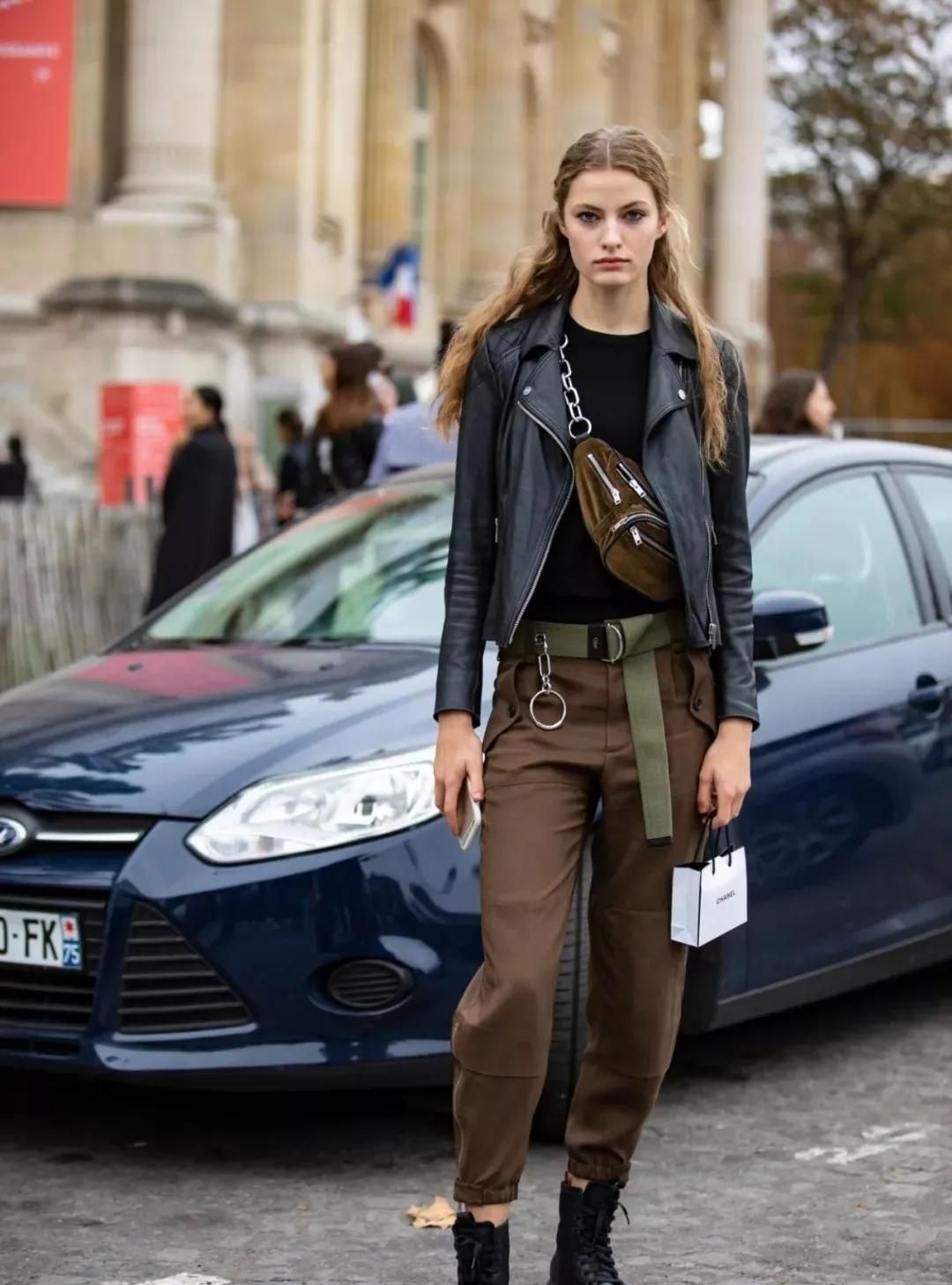 马丁靴:一切盖过靴筒的穿法,都应该画"x"