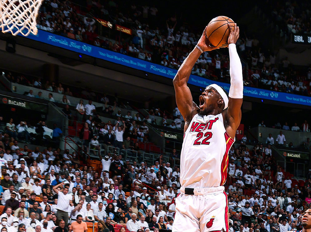 76人局势不利巴特勒带队爆发哈登手感稳定恩比德险遭伤情