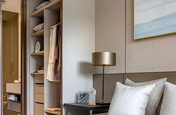 主卧室别要卫生间,照着她家这么装,堪比多间房,实用又高级!