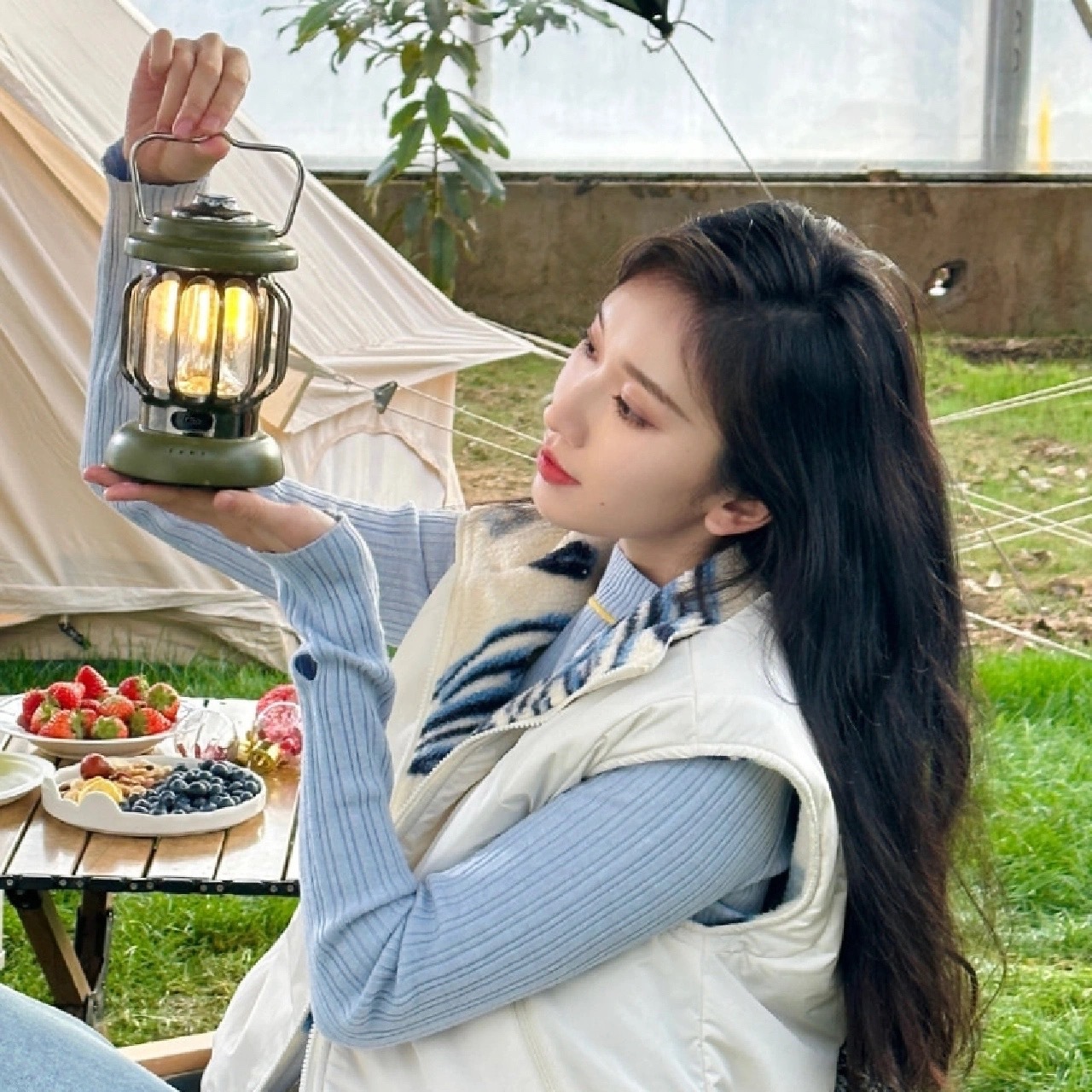 刘令姿|头像__财经头条