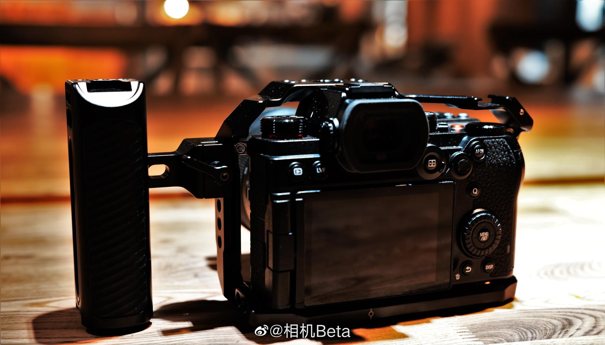 松下lumixs5搭载斯莫格兔笼和l板